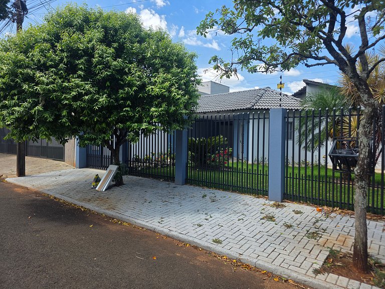 Casa completa 13 mim Paraguai | Ar e churrasqueira