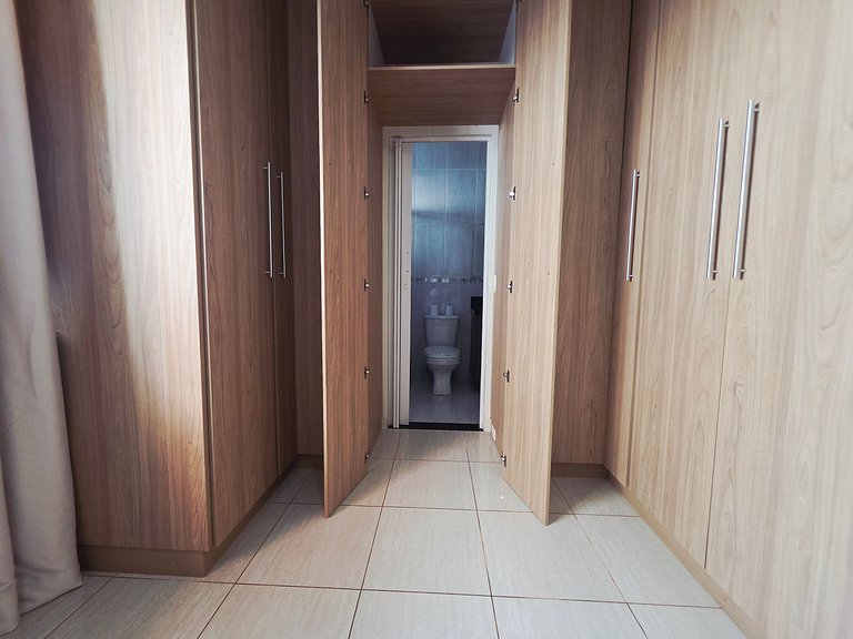 Casa completa 13 mim Paraguai | Ar e churrasqueira