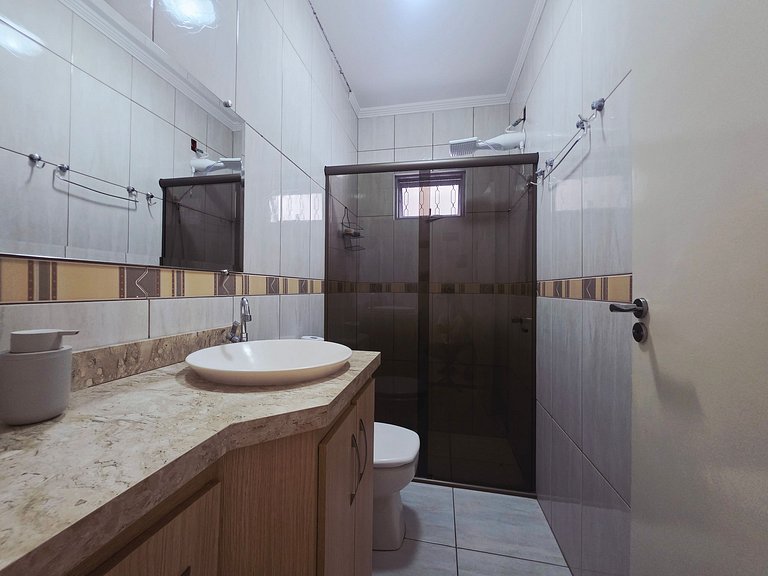 Casa completa 13 mim Paraguai | Ar e churrasqueira