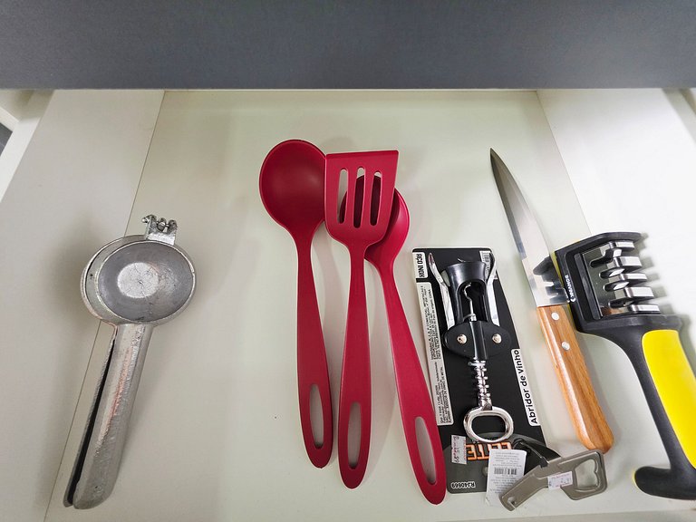 601-A Apto Novo Home Club Moderno e Bem Localizado